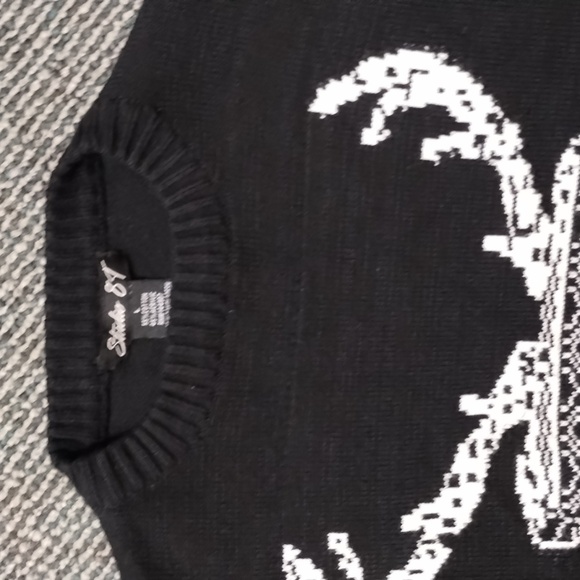 Studio 84 black cotton blend sweater with reindeer design Sz L Exc condition - Picture 3 of 7